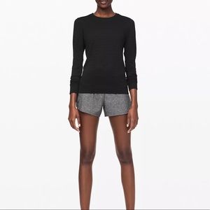 Lululemon Speed Up Mid-Rise Lined Short